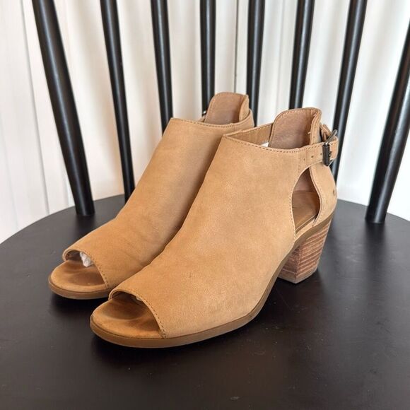 Lucky Brand Barimo heeled leather peep toe shoes size 5.5 - Picture 3 of 10